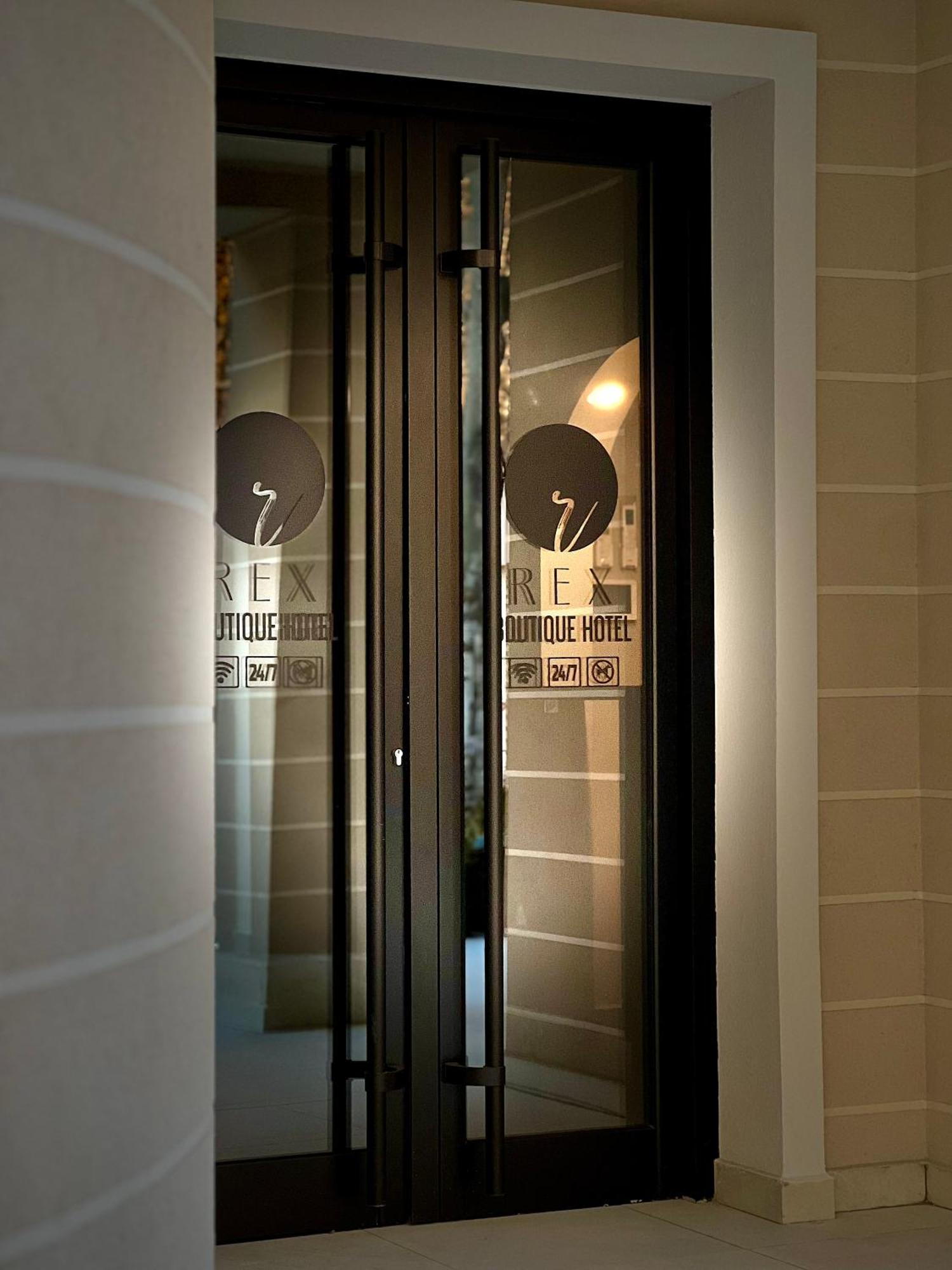 Rex Hotel Boutique Tirana Esterno foto